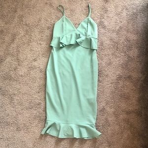 V neck ruffle hem party dress